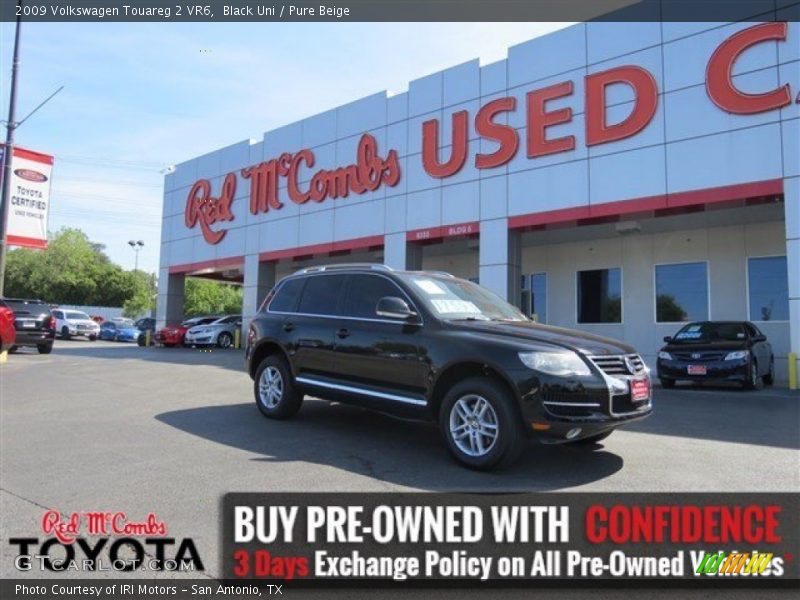 Black Uni / Pure Beige 2009 Volkswagen Touareg 2 VR6