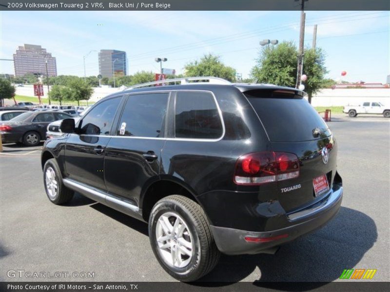 Black Uni / Pure Beige 2009 Volkswagen Touareg 2 VR6