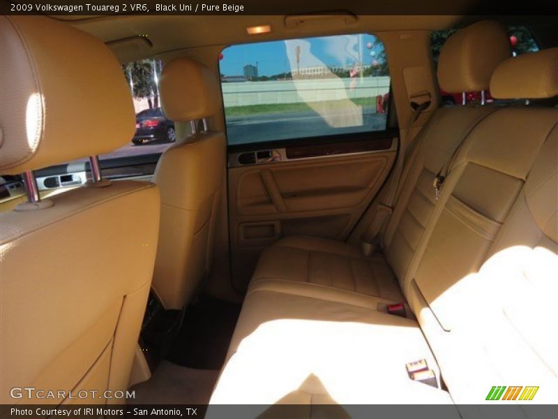 Black Uni / Pure Beige 2009 Volkswagen Touareg 2 VR6