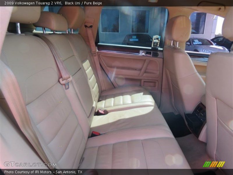 Black Uni / Pure Beige 2009 Volkswagen Touareg 2 VR6