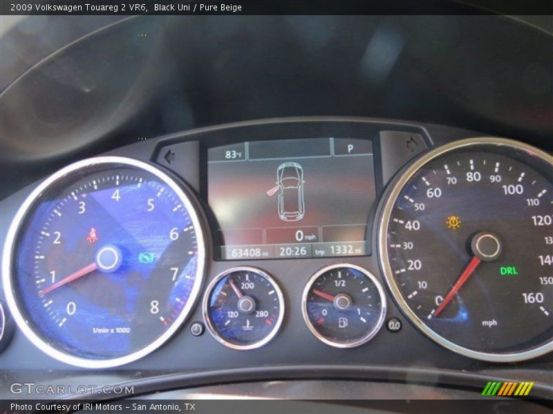 Black Uni / Pure Beige 2009 Volkswagen Touareg 2 VR6