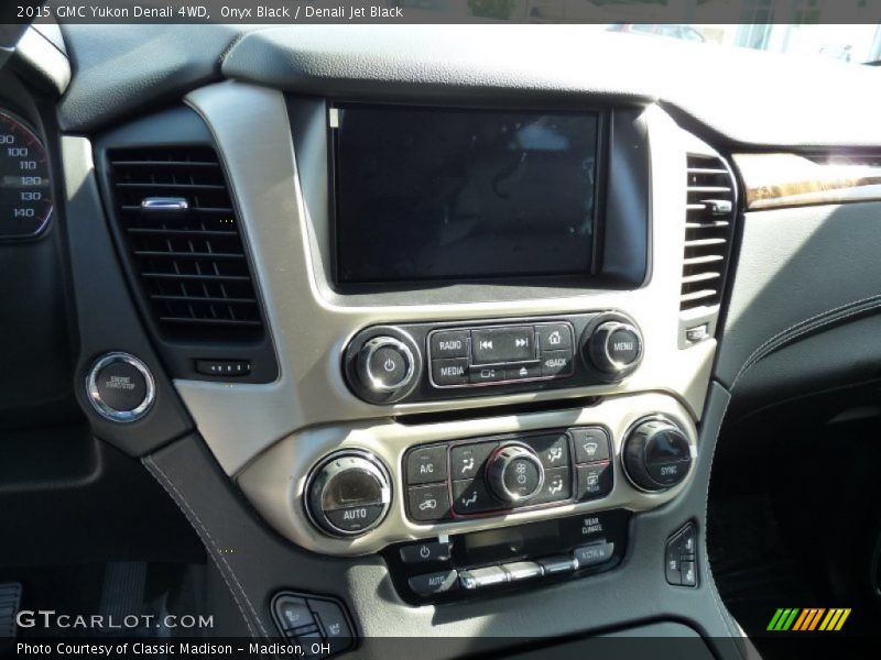 Onyx Black / Denali Jet Black 2015 GMC Yukon Denali 4WD