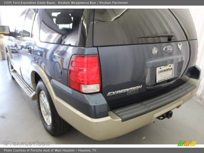 Medium Wedgewood Blue / Medium Parchment 2005 Ford Expedition Eddie Bauer