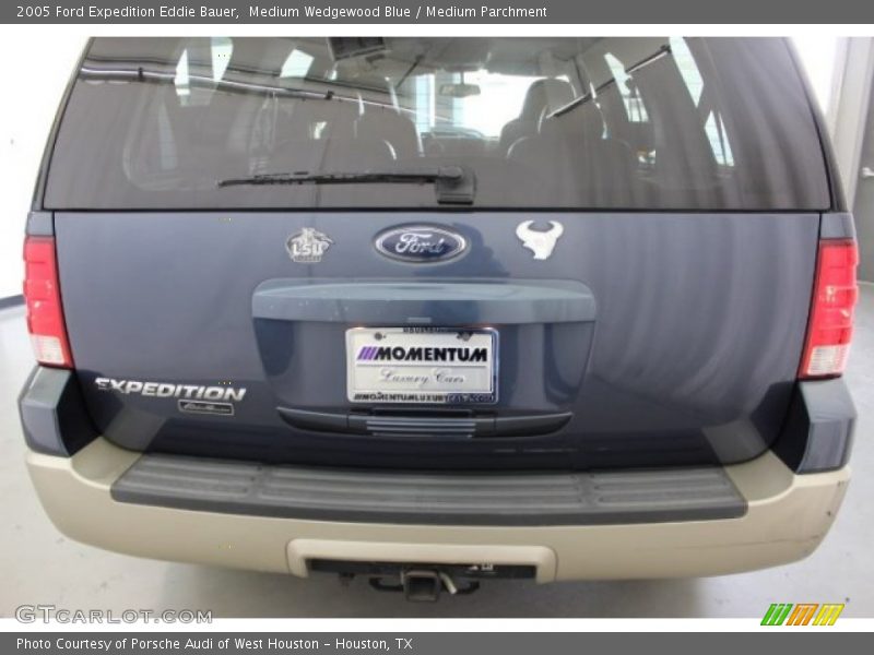 Medium Wedgewood Blue / Medium Parchment 2005 Ford Expedition Eddie Bauer