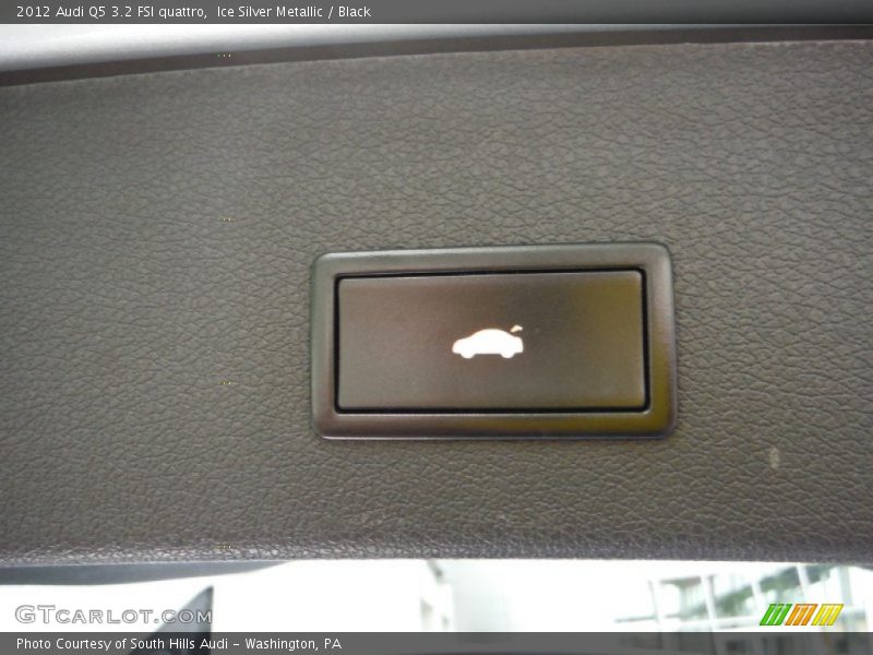 Ice Silver Metallic / Black 2012 Audi Q5 3.2 FSI quattro