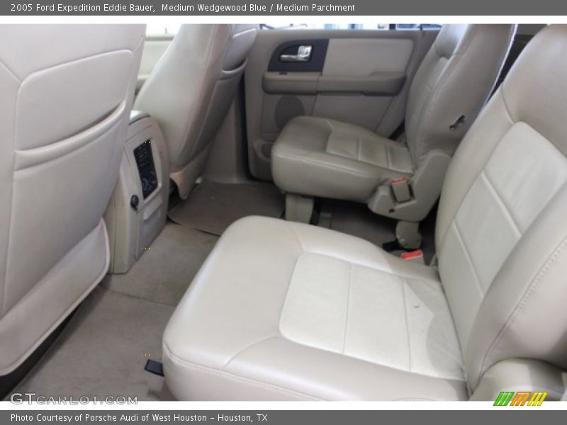 Medium Wedgewood Blue / Medium Parchment 2005 Ford Expedition Eddie Bauer