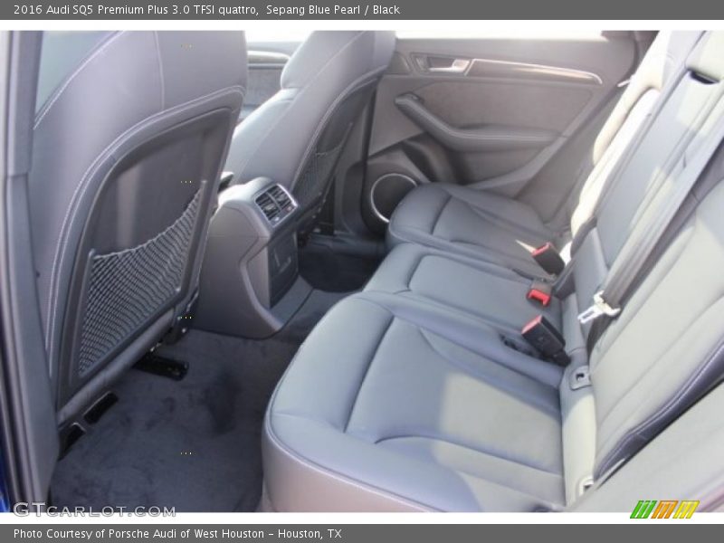 Rear Seat of 2016 SQ5 Premium Plus 3.0 TFSI quattro