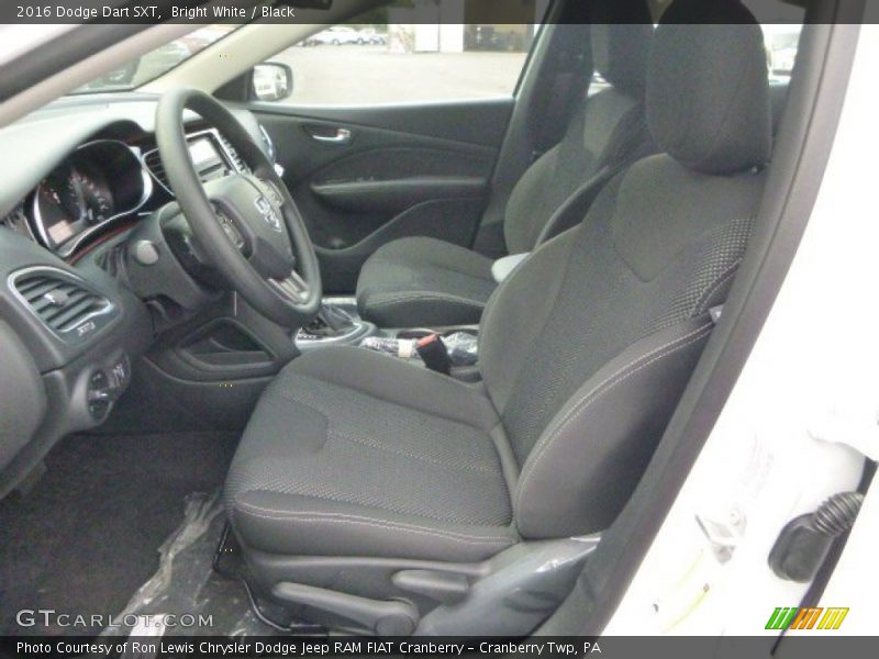 Bright White / Black 2016 Dodge Dart SXT