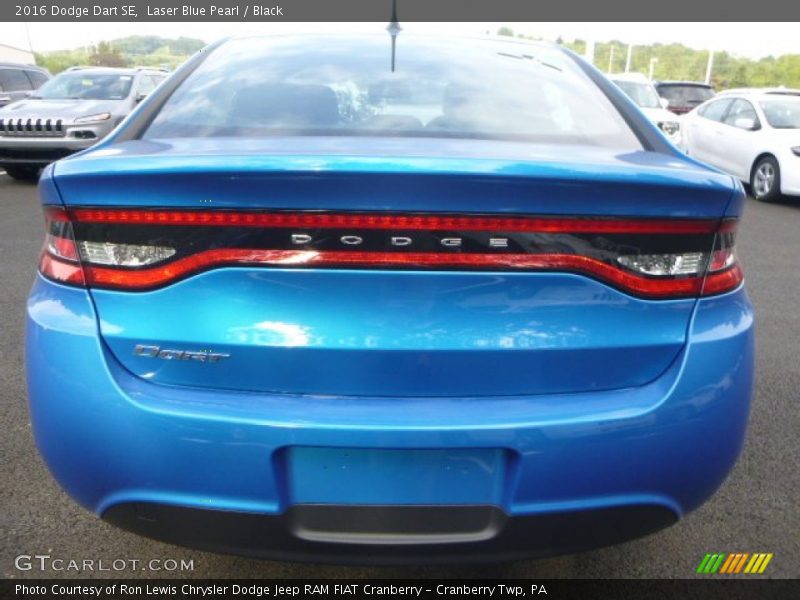 Laser Blue Pearl / Black 2016 Dodge Dart SE
