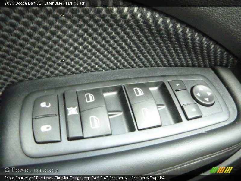 Laser Blue Pearl / Black 2016 Dodge Dart SE