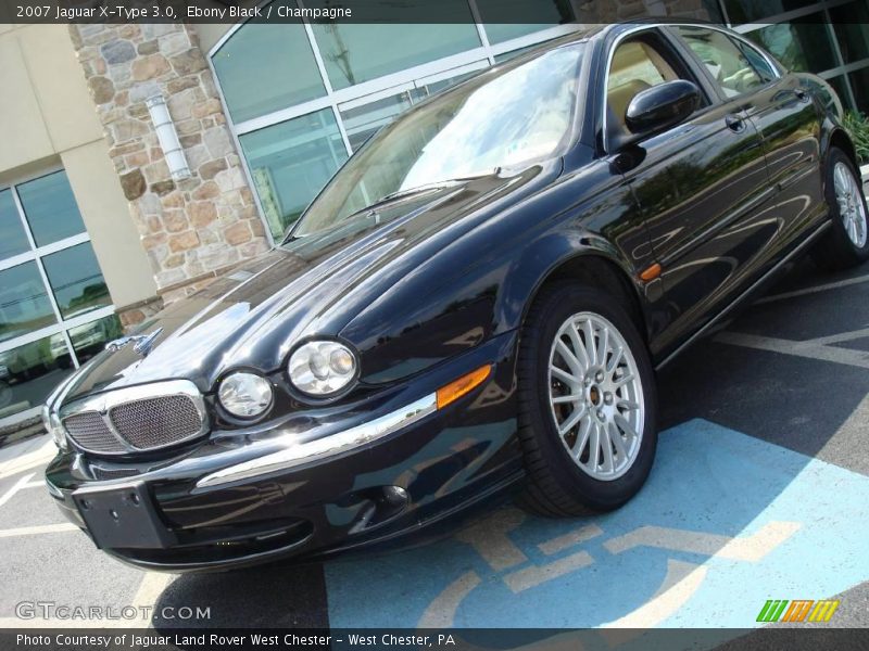 Ebony Black / Champagne 2007 Jaguar X-Type 3.0