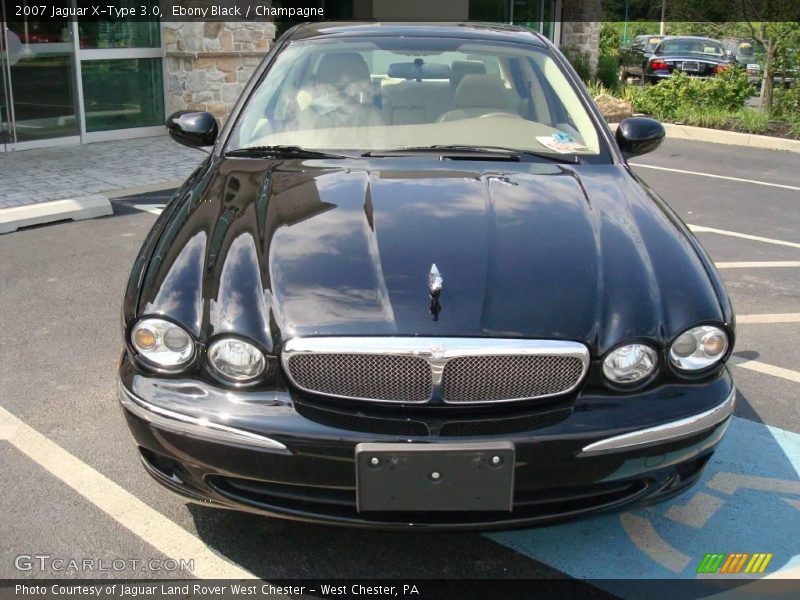 Ebony Black / Champagne 2007 Jaguar X-Type 3.0