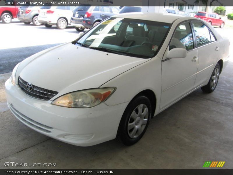 Super White / Stone 2004 Toyota Camry SE