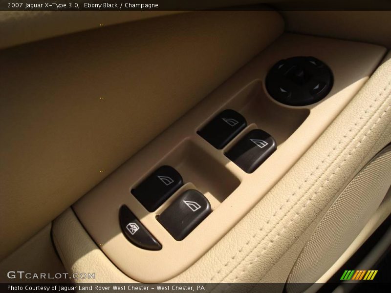 Ebony Black / Champagne 2007 Jaguar X-Type 3.0