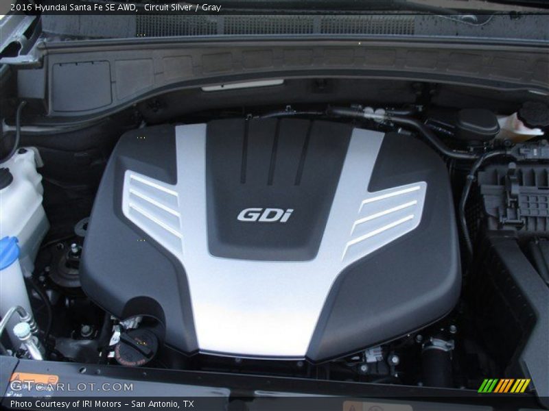 Circuit Silver / Gray 2016 Hyundai Santa Fe SE AWD