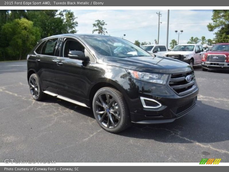 Front 3/4 View of 2015 Edge Sport AWD