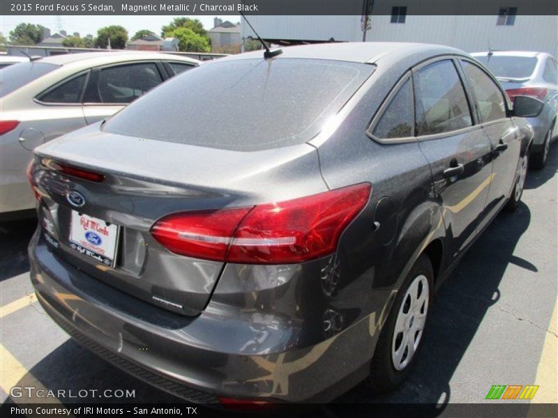 Magnetic Metallic / Charcoal Black 2015 Ford Focus S Sedan