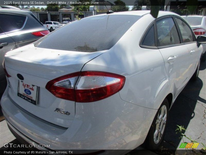 Oxford White / Medium Light Stone 2015 Ford Fiesta SE Sedan