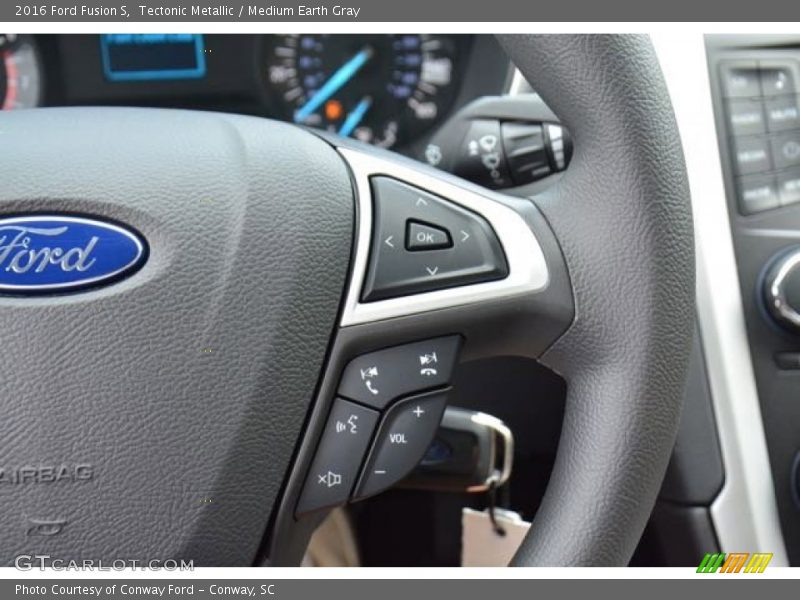 Tectonic Metallic / Medium Earth Gray 2016 Ford Fusion S