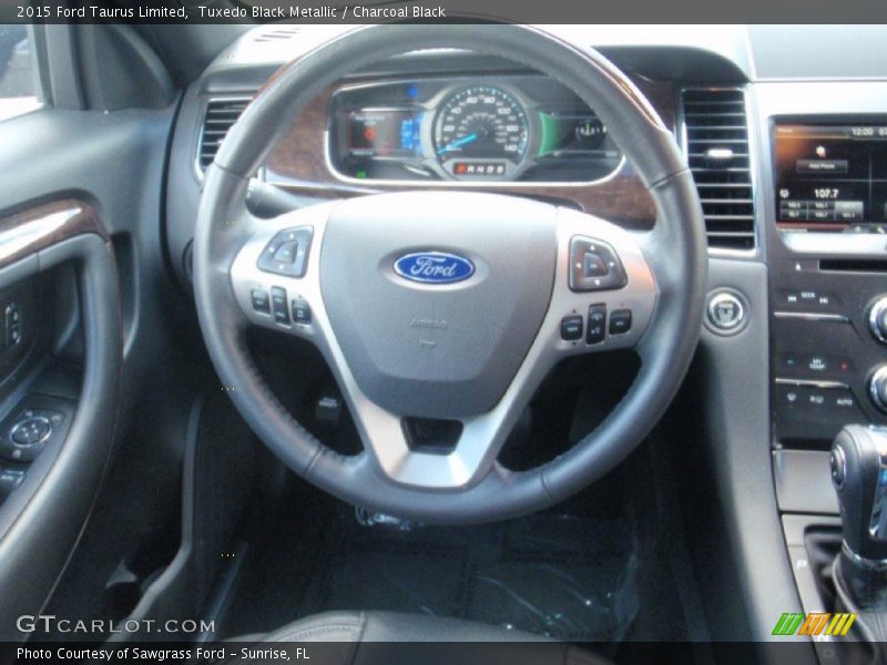 Tuxedo Black Metallic / Charcoal Black 2015 Ford Taurus Limited