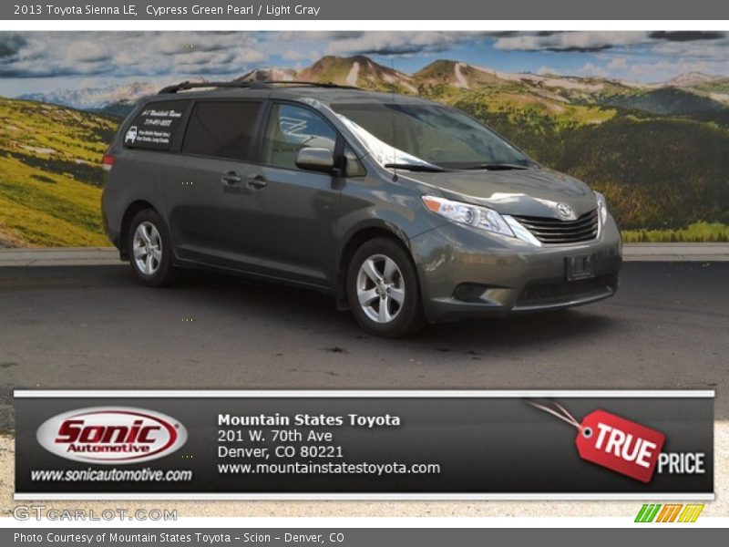Cypress Green Pearl / Light Gray 2013 Toyota Sienna LE