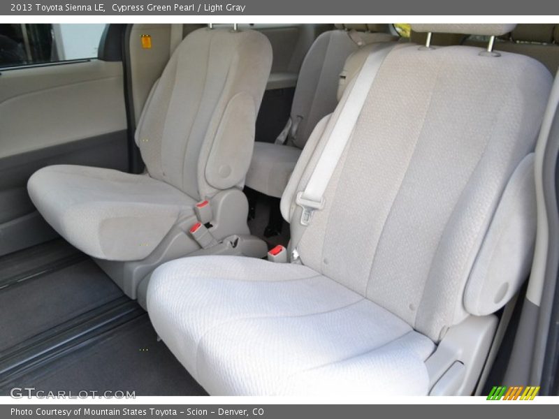 Cypress Green Pearl / Light Gray 2013 Toyota Sienna LE
