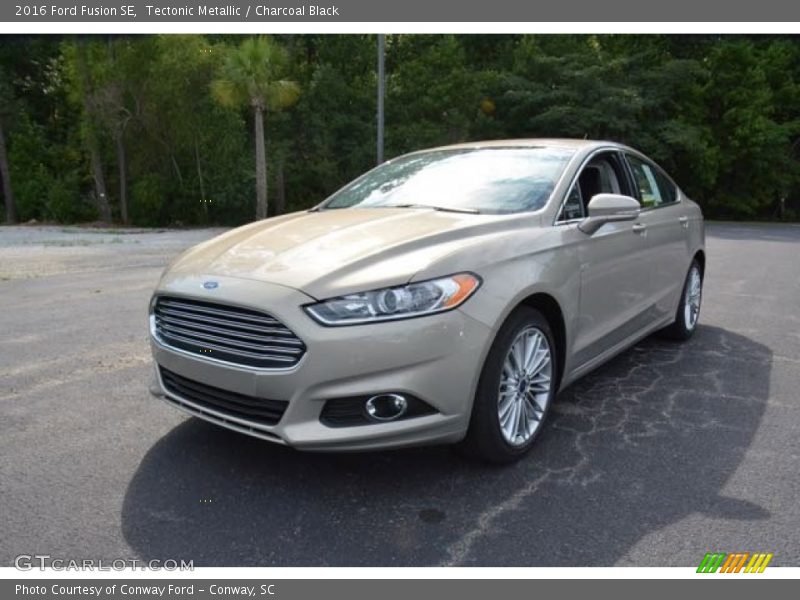 Tectonic Metallic / Charcoal Black 2016 Ford Fusion SE