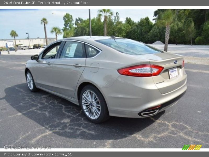 Tectonic Metallic / Charcoal Black 2016 Ford Fusion SE