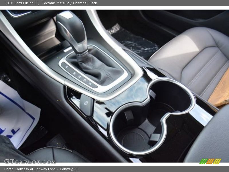 Tectonic Metallic / Charcoal Black 2016 Ford Fusion SE