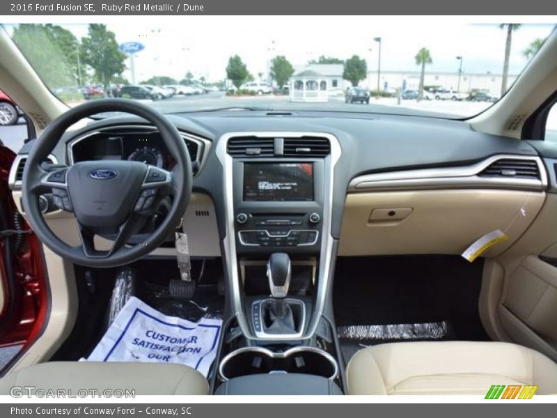 Ruby Red Metallic / Dune 2016 Ford Fusion SE