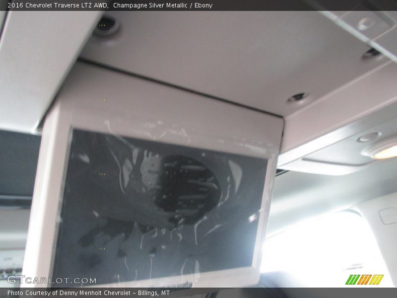 Champagne Silver Metallic / Ebony 2016 Chevrolet Traverse LTZ AWD