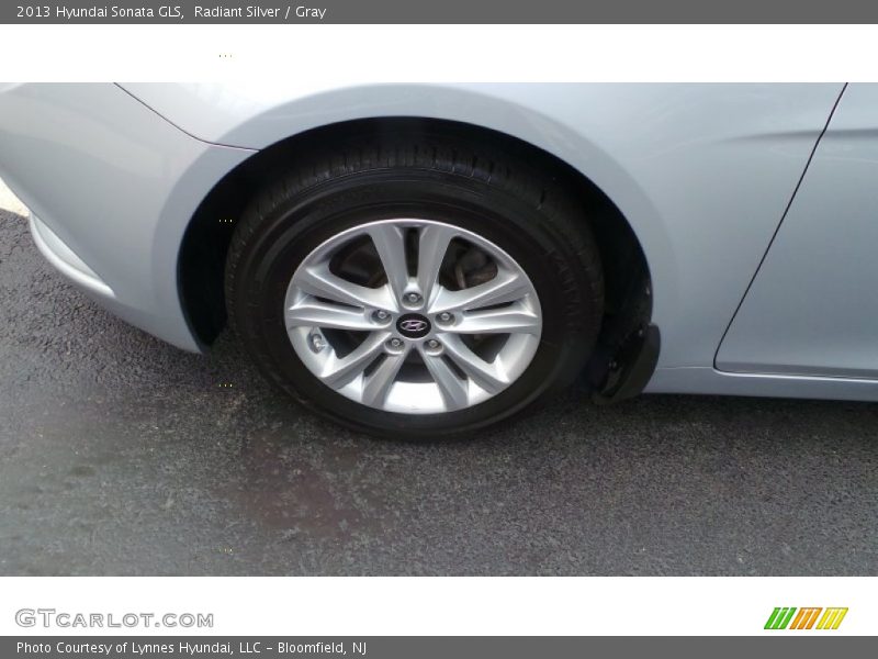 Radiant Silver / Gray 2013 Hyundai Sonata GLS