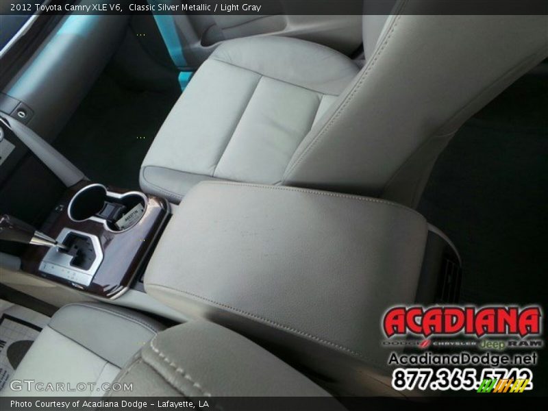 Classic Silver Metallic / Light Gray 2012 Toyota Camry XLE V6