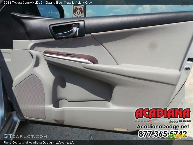 Classic Silver Metallic / Light Gray 2012 Toyota Camry XLE V6