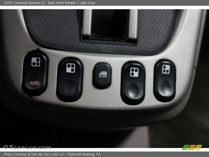 Dark Silver Metallic / Light Gray 2005 Chevrolet Equinox LS