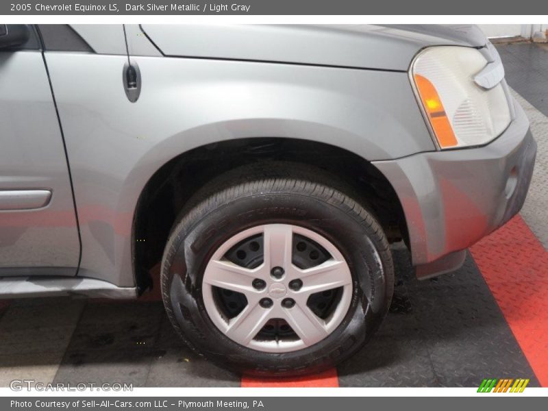 Dark Silver Metallic / Light Gray 2005 Chevrolet Equinox LS