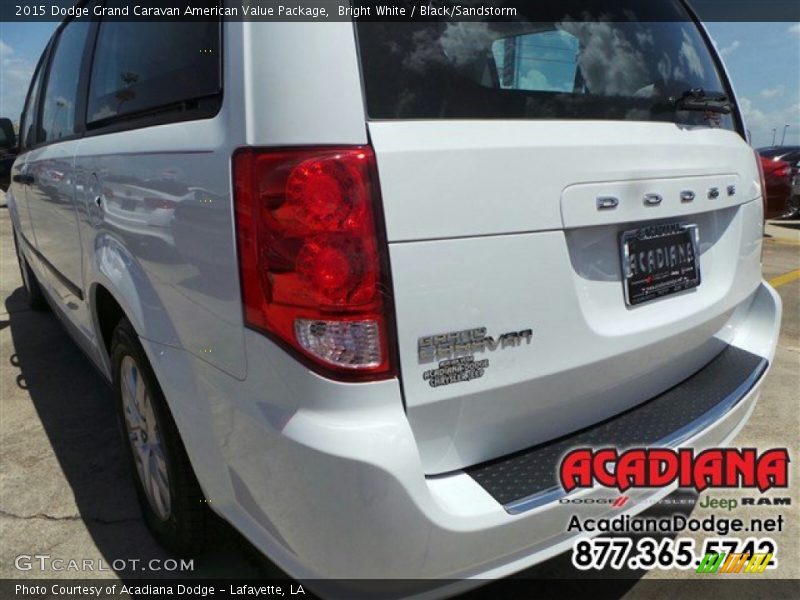 Bright White / Black/Sandstorm 2015 Dodge Grand Caravan American Value Package
