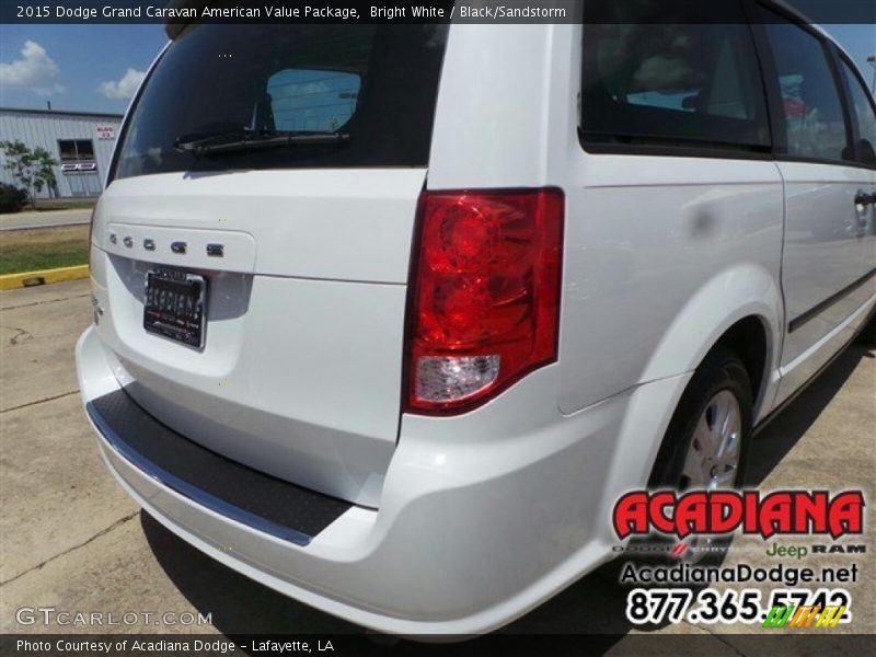 Bright White / Black/Sandstorm 2015 Dodge Grand Caravan American Value Package