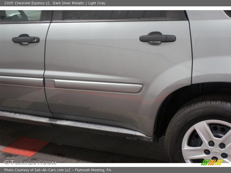 Dark Silver Metallic / Light Gray 2005 Chevrolet Equinox LS