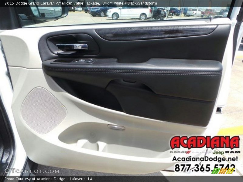 Bright White / Black/Sandstorm 2015 Dodge Grand Caravan American Value Package