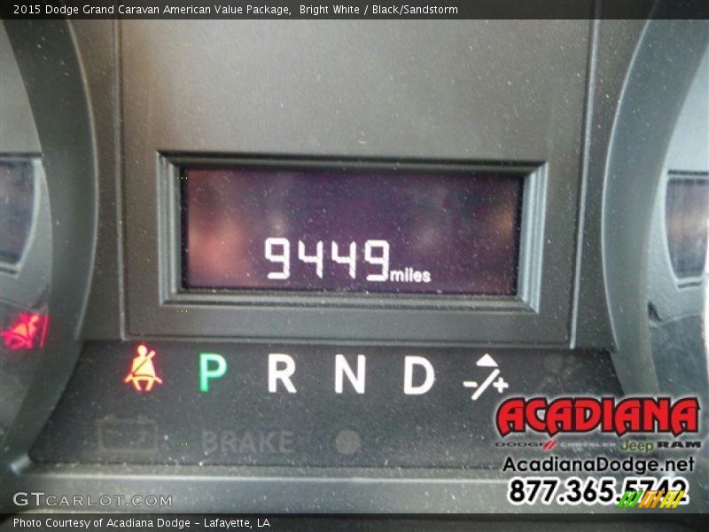 Bright White / Black/Sandstorm 2015 Dodge Grand Caravan American Value Package