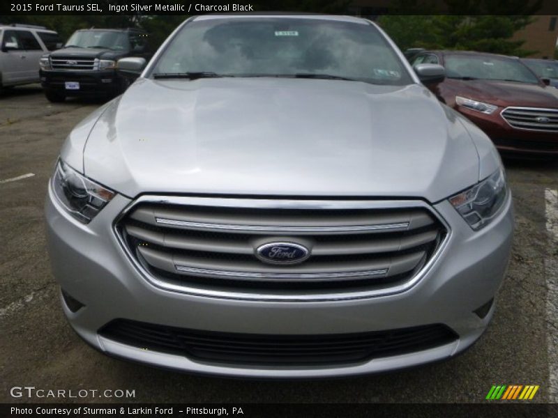 Ingot Silver Metallic / Charcoal Black 2015 Ford Taurus SEL
