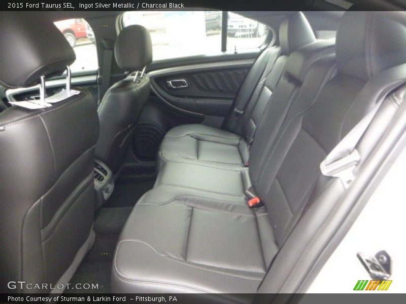 Ingot Silver Metallic / Charcoal Black 2015 Ford Taurus SEL