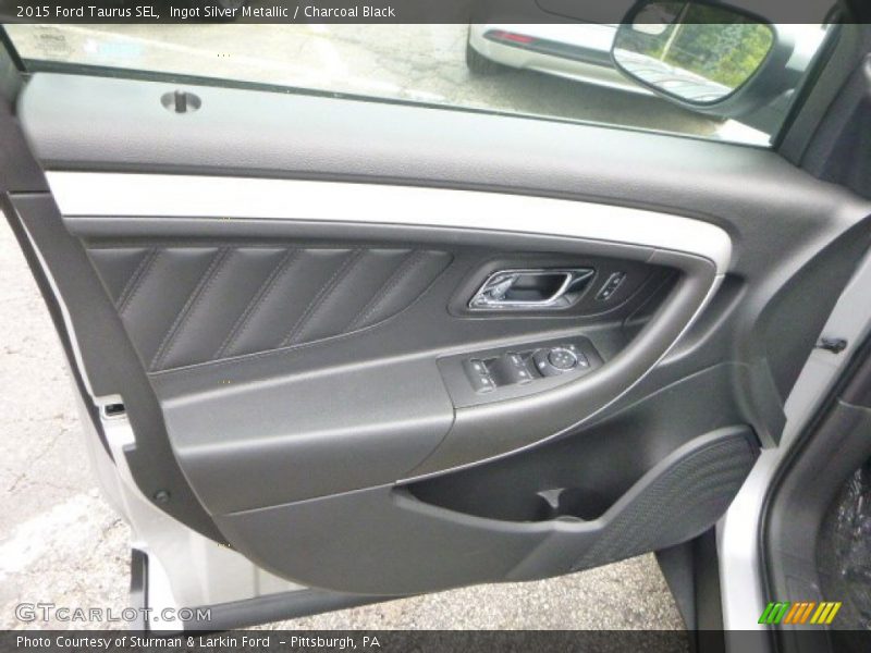 Ingot Silver Metallic / Charcoal Black 2015 Ford Taurus SEL