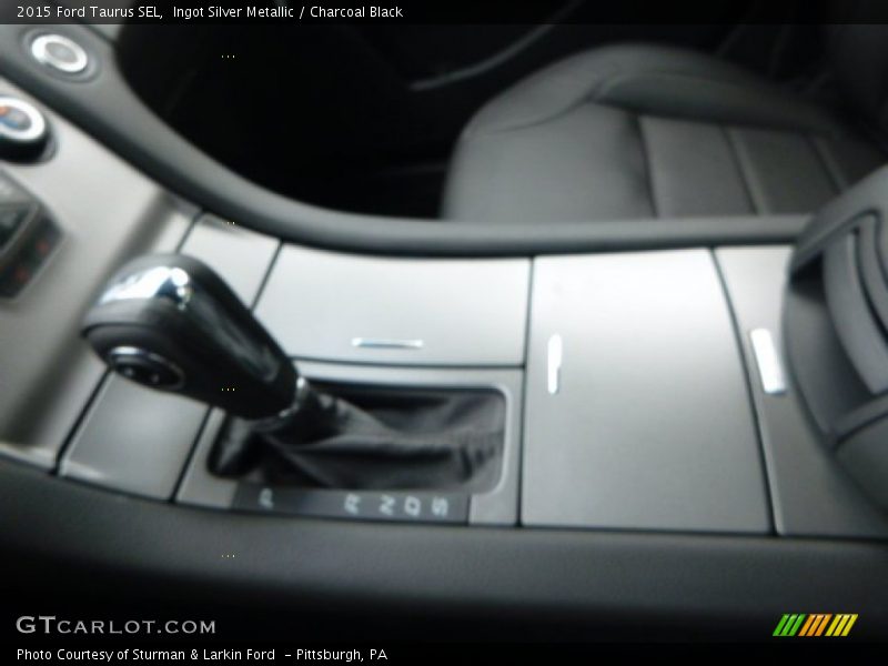 Ingot Silver Metallic / Charcoal Black 2015 Ford Taurus SEL