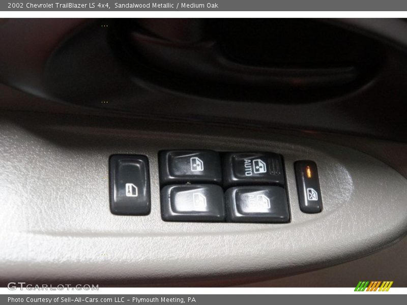 Sandalwood Metallic / Medium Oak 2002 Chevrolet TrailBlazer LS 4x4