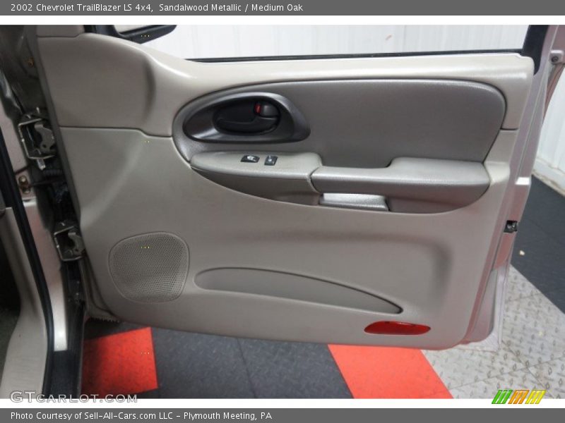 Sandalwood Metallic / Medium Oak 2002 Chevrolet TrailBlazer LS 4x4