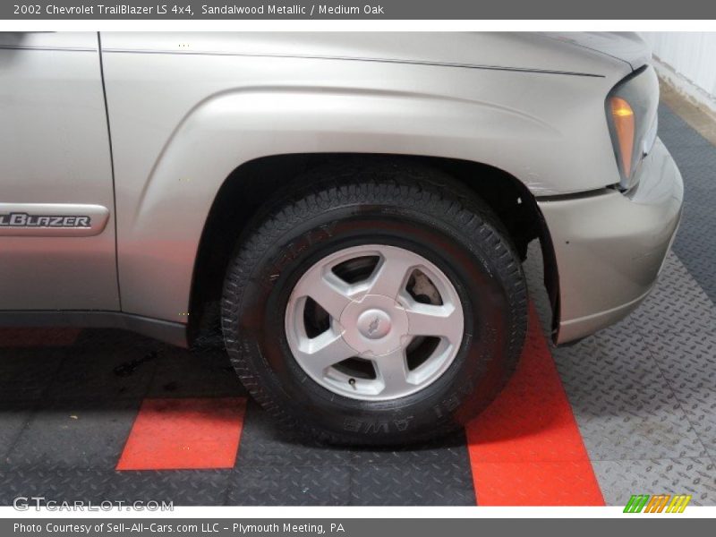 Sandalwood Metallic / Medium Oak 2002 Chevrolet TrailBlazer LS 4x4