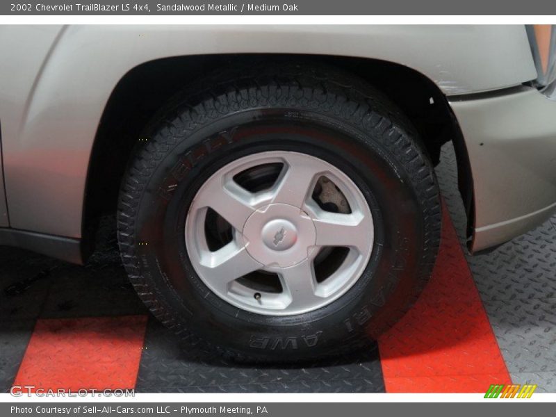 Sandalwood Metallic / Medium Oak 2002 Chevrolet TrailBlazer LS 4x4