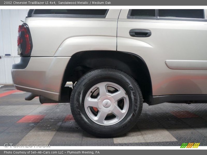 Sandalwood Metallic / Medium Oak 2002 Chevrolet TrailBlazer LS 4x4